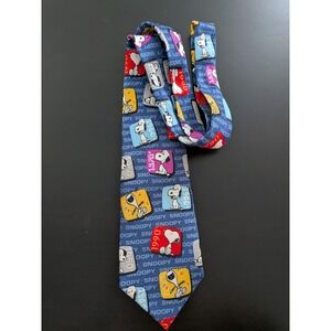Snoopy Through The Decades Character Print Tie 60" Peanuts Schulz‎